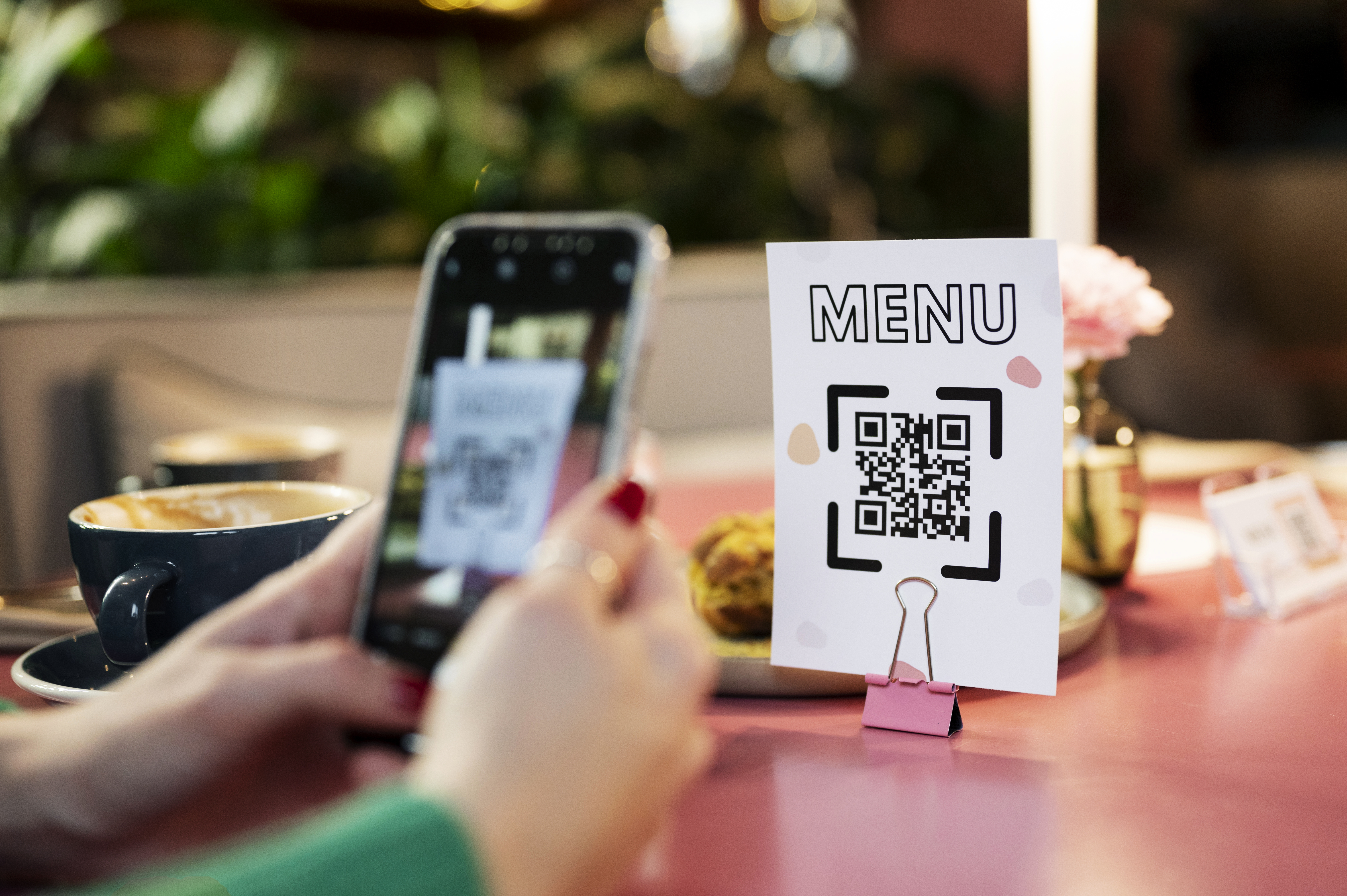 QR Kodlu Kartvizit Örneği 1